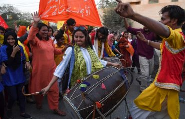 aurat march tweets