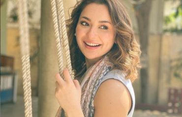 Hania aamir instagram